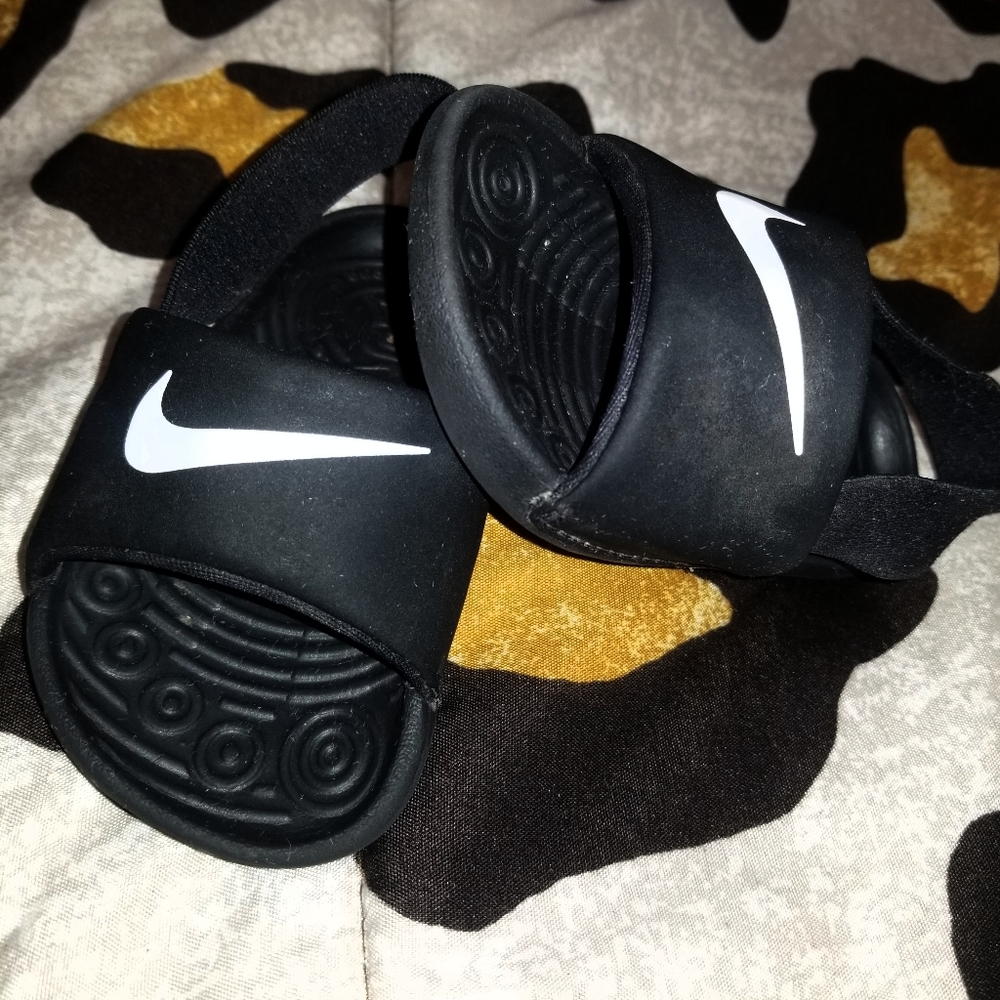 Toddler Nike slides